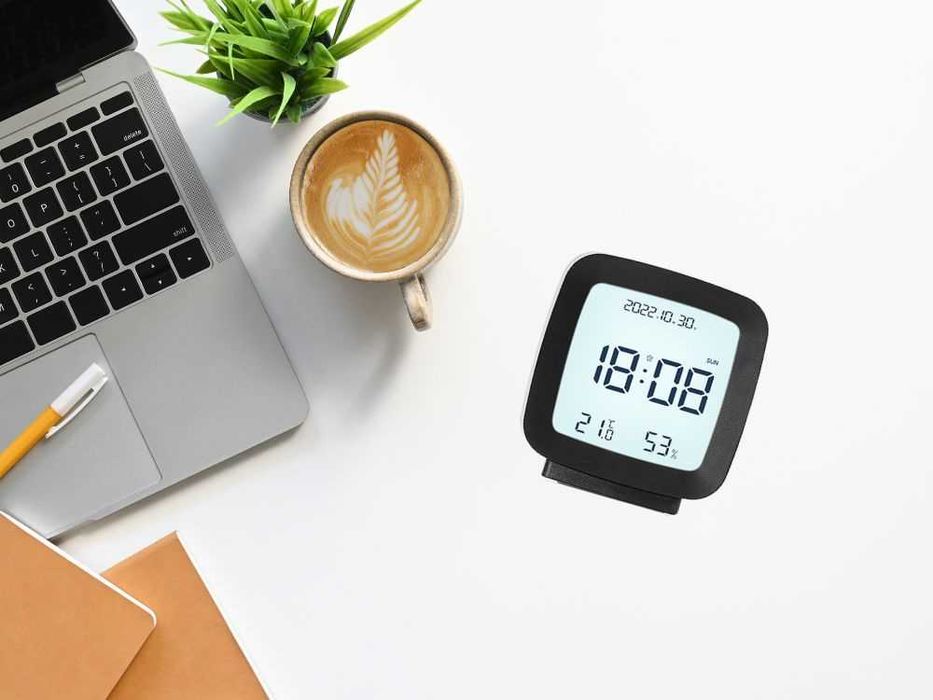 Zegar budzik z datą i temperaturą z funkcją drzemki czarny