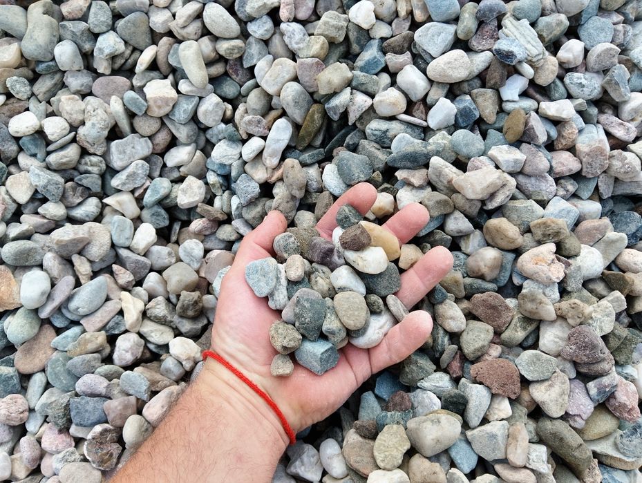 Żwir ozdobny płukany grys granitowy dalmatyńczyk piasek ziemia ogrodow