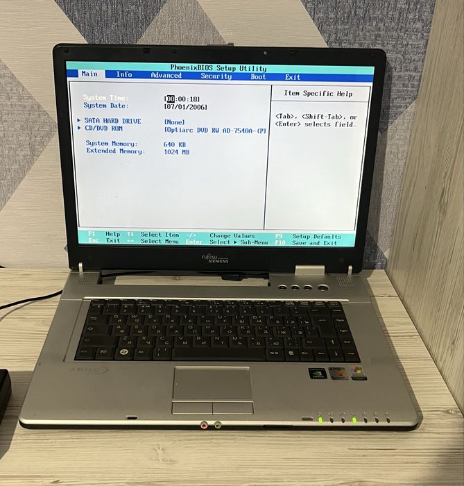Продам ноутбук  Fujitsu Siemens