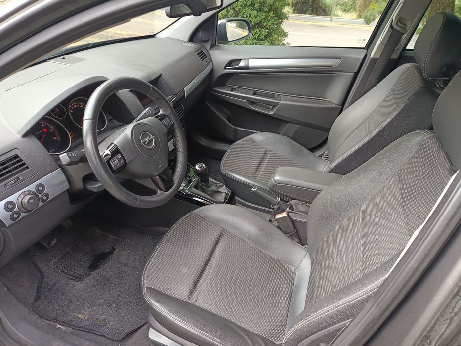 Opel Astra 1.7 CDTI 125CV CX6 195000k