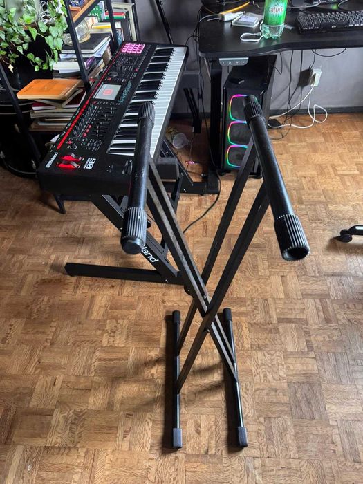 piano stand ajustável Millenium KS-1010 Black como novo