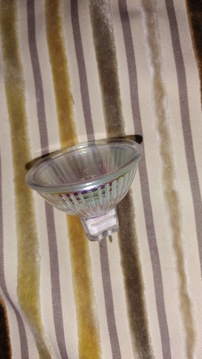 35 Lampada halogenio troca por qq coisa