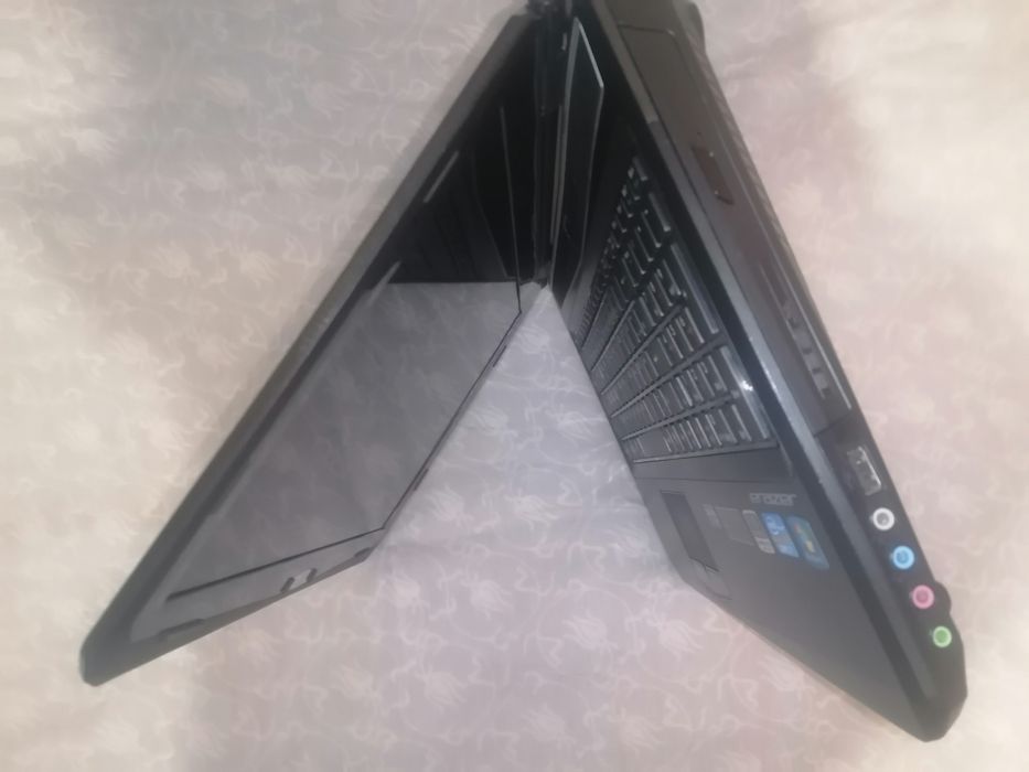 Ігровий Ноутбук 15.6" Medion Erazer X6821 8/500Gb