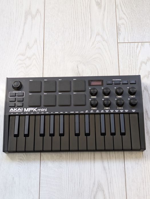 AKAI MPK Mini Profissional