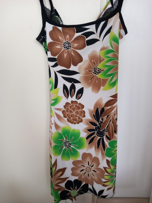 Letnia sukienka w kwiaty roz. XS / S