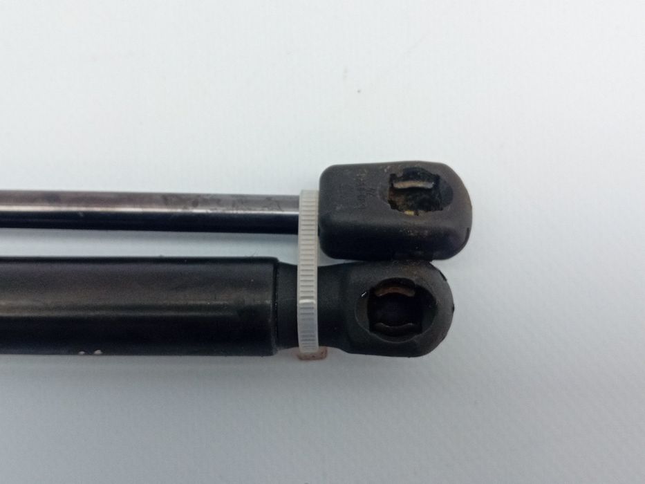 Amortecedor da mala AUDI A4 Avant (8K5, B8)