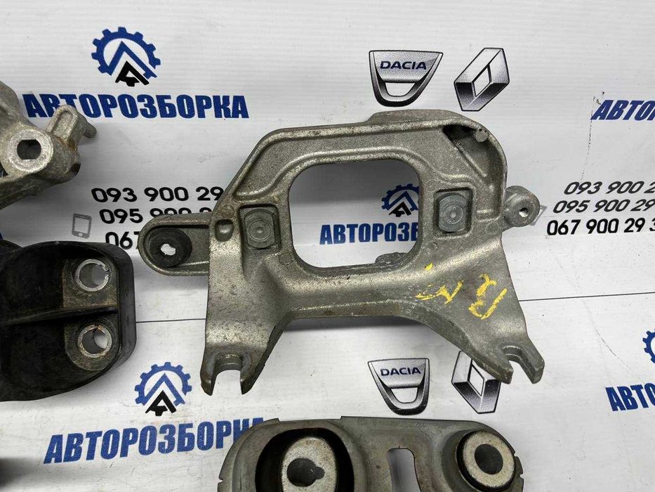 Кронштейн Двигуна Коробки Renault Megane 4 2016-2022рік