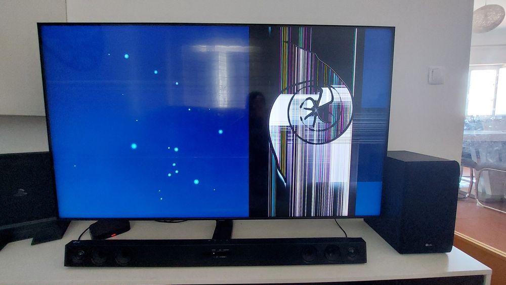 Samsung Q70T 55" (Display DANIFICADO)