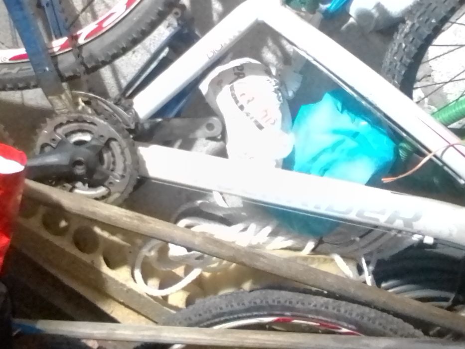 Bicicleta com travão a óleo