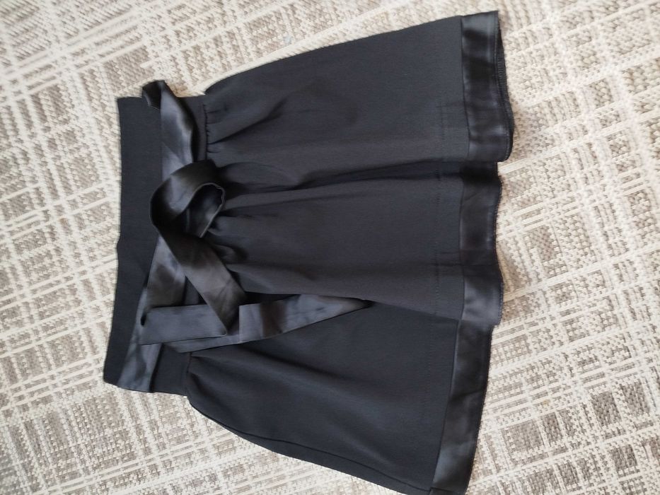 Спідниця шкільна, блузка біла