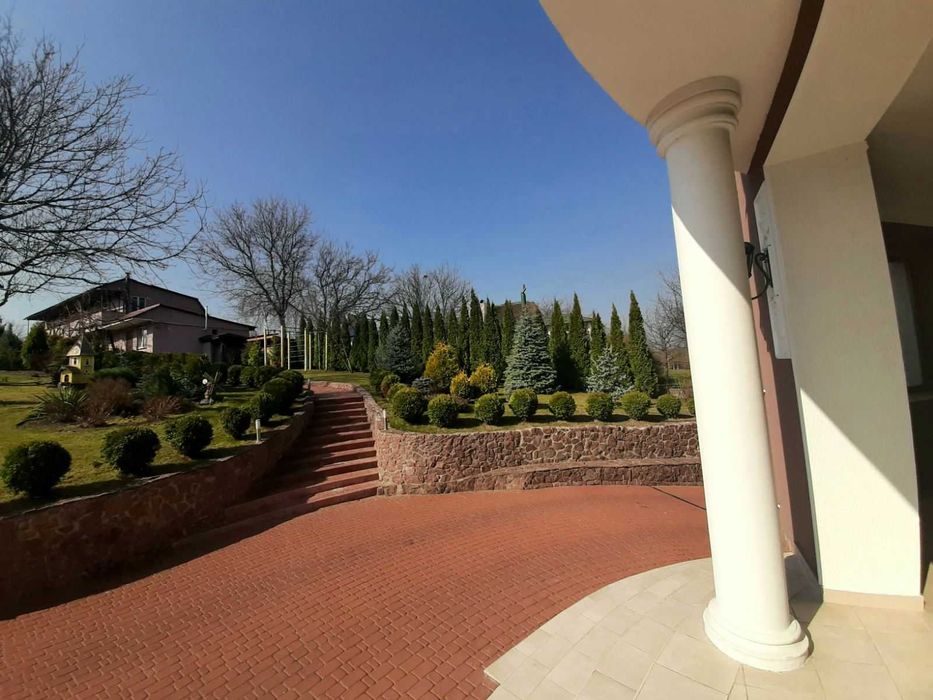 Дом 800 кв. VIP-уровня. Бассейн с подогревом,сауна.НОВЫЙ ГОД- СВОБОДЕН