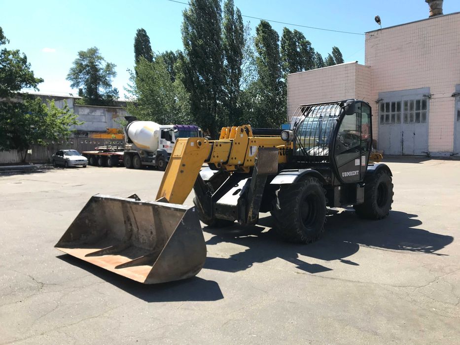 Телескопічний навантажувач 17 метрів висота Haulotte HTL 4017