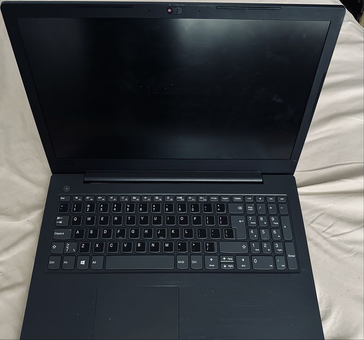 Laptop Lenovo i3 / 8GB RAM / SSD 120GB / 15,6”