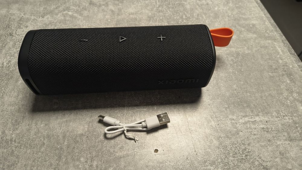 Głośnik Xiaomi Portable Bluetooth Speaker 30W do 12 godzin czarny mało używany