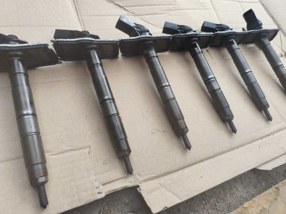 Wtryskiwacz 3.0 TDI Audi A6 C6 A8 D3 Q7 VW Phaeton 059.130.277q