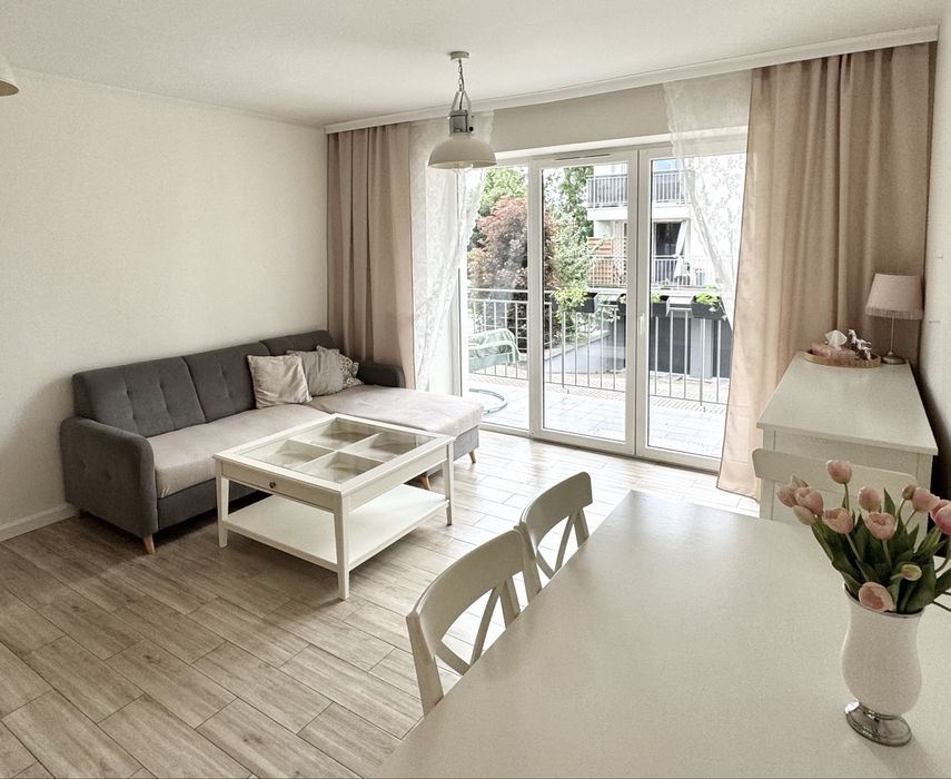Dwa pokoje - parter - balkon - piwnica