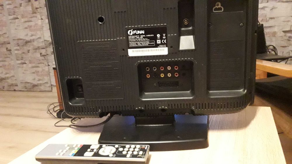 telewizor lcd FUL hdmi FUNAI do kępingu lub kuchni