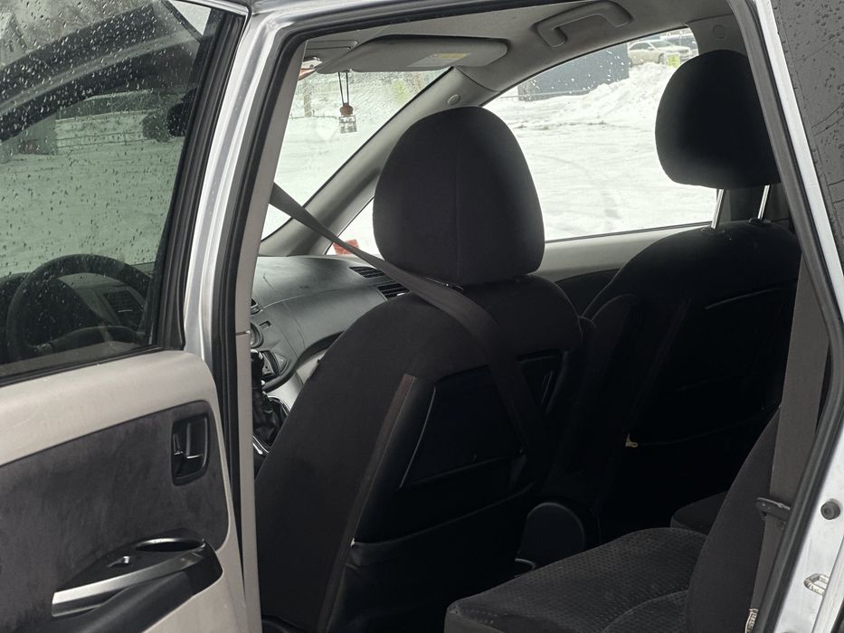 Mitsubishi grandis,митсубиси,грандис,7 мест