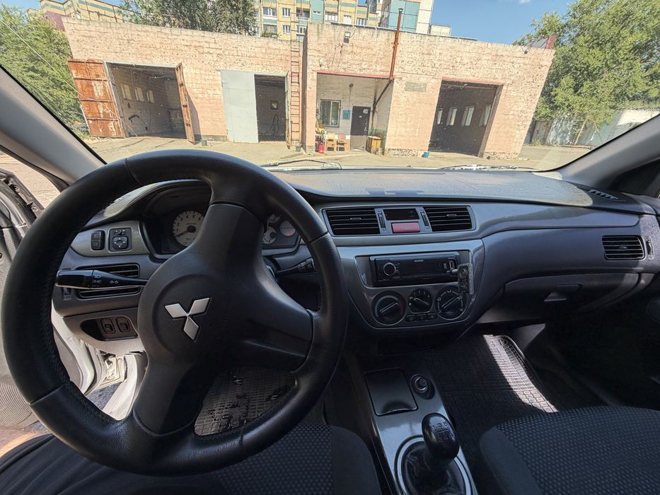 Mitsubishi lancer 9 1.6