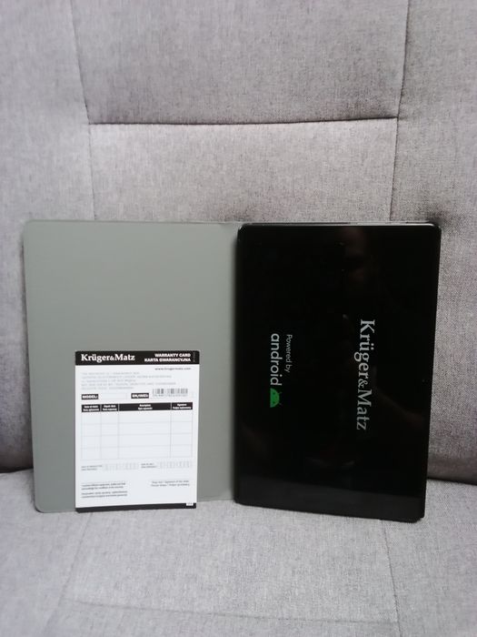 Tablet Kruger & Matz Eagle 1074 + etui - Jak nowy