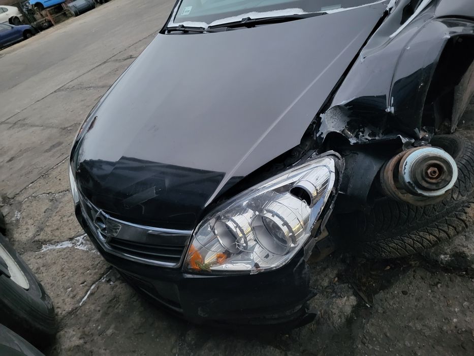 Drzwi lampa klapa lusterko opel astra III  H 1.9d