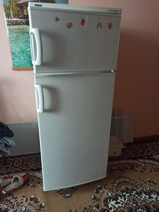 Продам двокамерний холодильник Haier