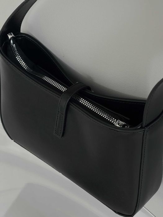 Женская сумка клатч Yves Saint Laurent Le 5 A 7 гладкий на плечо Лоран