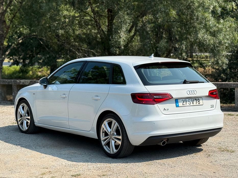 Audi A3 S-line  Ultra 1.6