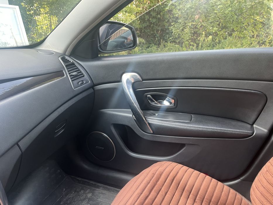 Продам власний автомобіль.