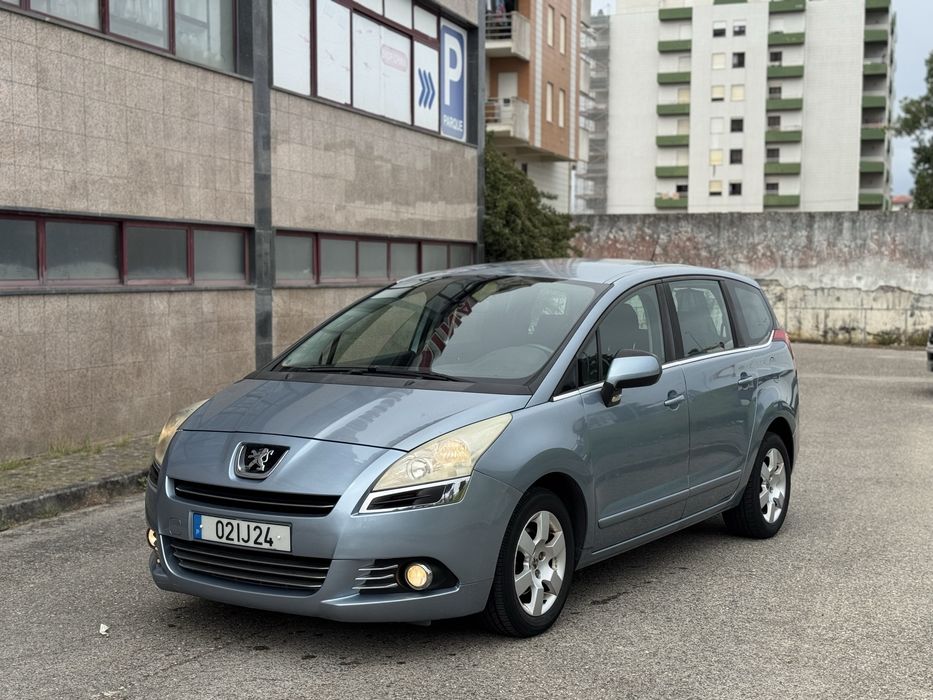 Peugeot 5008 7-Seater