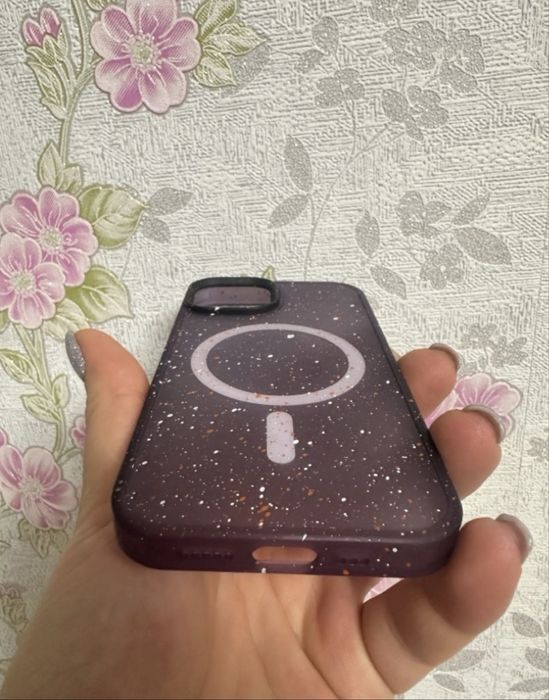 Чехол на айфон 13