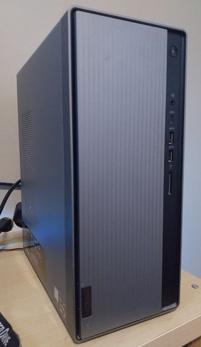 Lenovo amd ryzen 4600 + Monitor