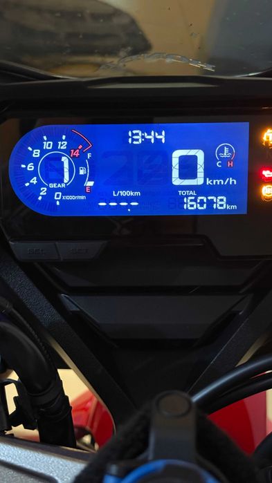 Honda CBR650R 35kw (Livrete)