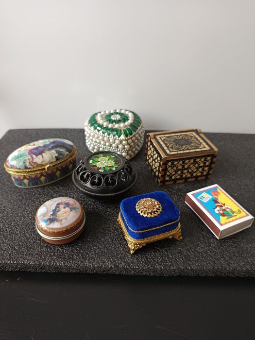 Шкатулки,музыкальные.