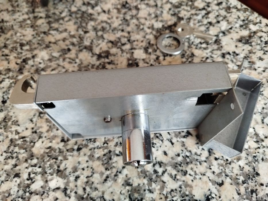 Fechadura de exterior