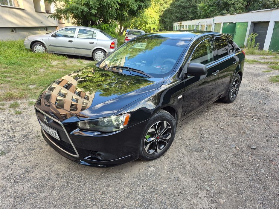 Mitsubishi Lancer