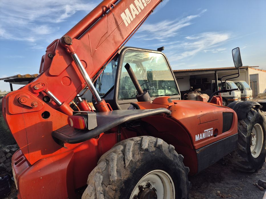 Empilhador telescópico Manitou