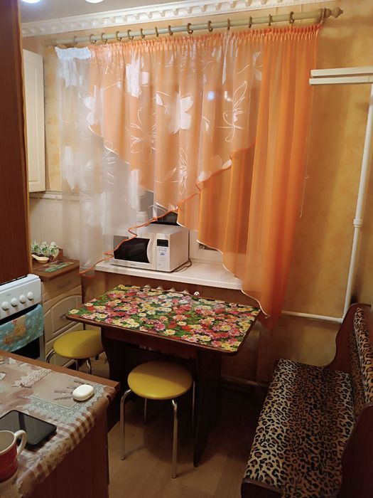 Здам квартиру (2кімнати в 3-х кімнатній)