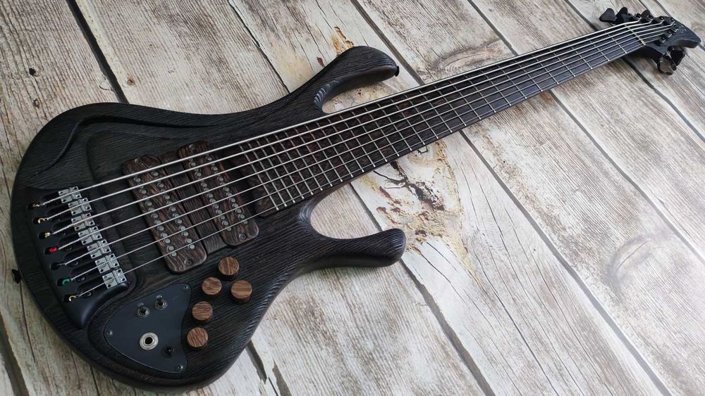 Zakrzewski Superior SV7 Custom – Boutique Bass,  gitara basowa