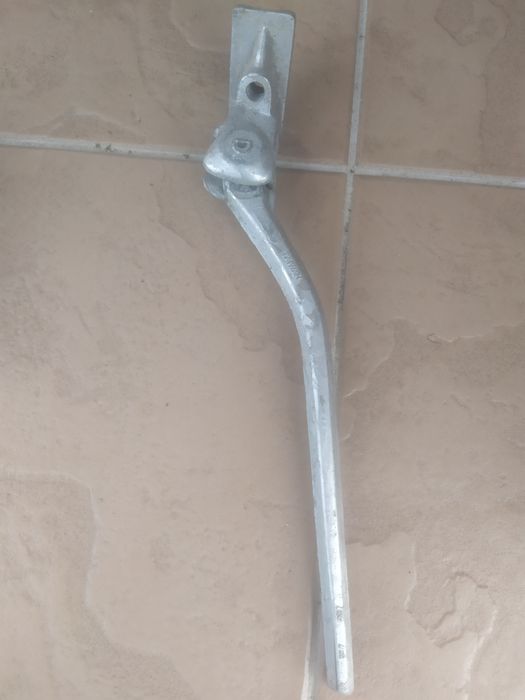 Кріплення велобагажника до фаркопа авто та підніжка велосипеда