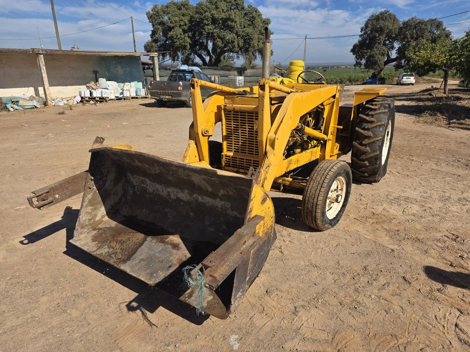 Pá carregadora Internacional Harvester