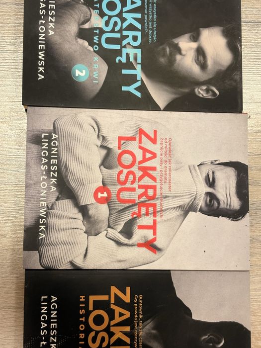 Seria książek „zakręty losu”