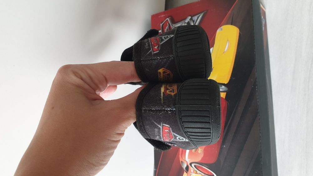 Papucie kapcie buty po domu dziecięce bajka auta mcqueen r. 22