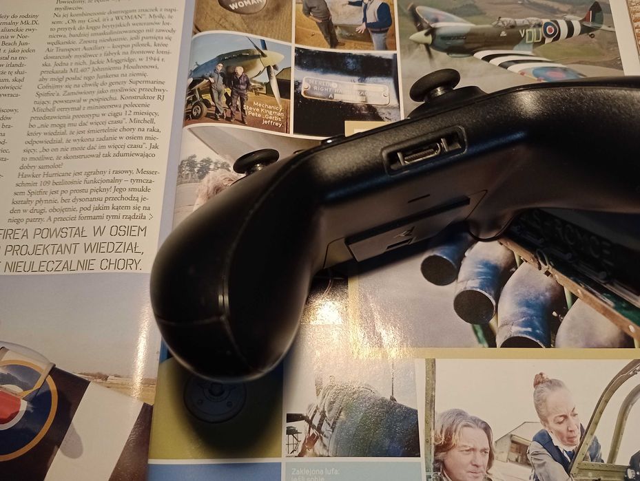 Pady do XBOX , biały Xbox Wireless Controller