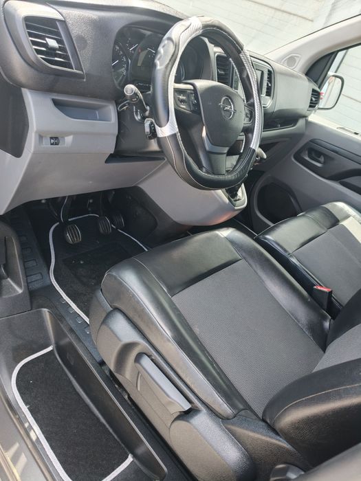 Opel Vivaro L3 (2.0 150cv)