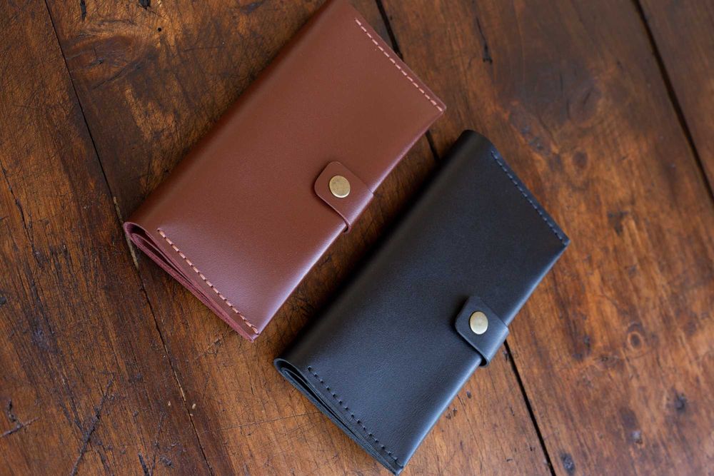 Швейний цех, відшив шкіряних виробів, виробництво, сумки, гаманці