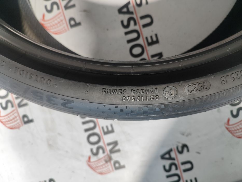 2 pneus semi novos 235-35R19 Continental - Oferta dos Portes
