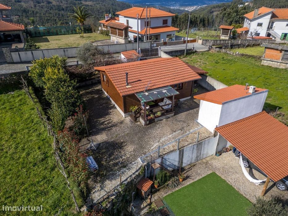 Moradia T2 Localizada Em Viadal - Cepelos (Vale De Cambra)