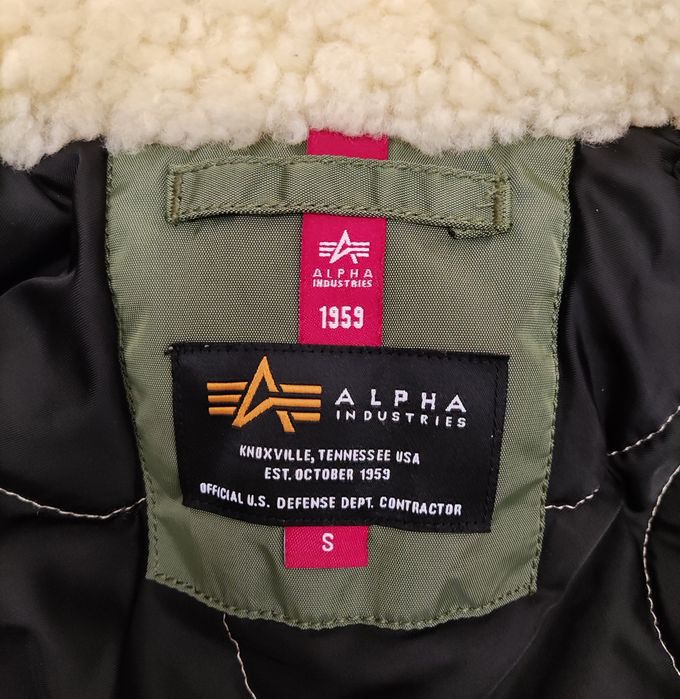 Alpha Industries męska kurtka bomberka ocieplana w rozmiarze S
