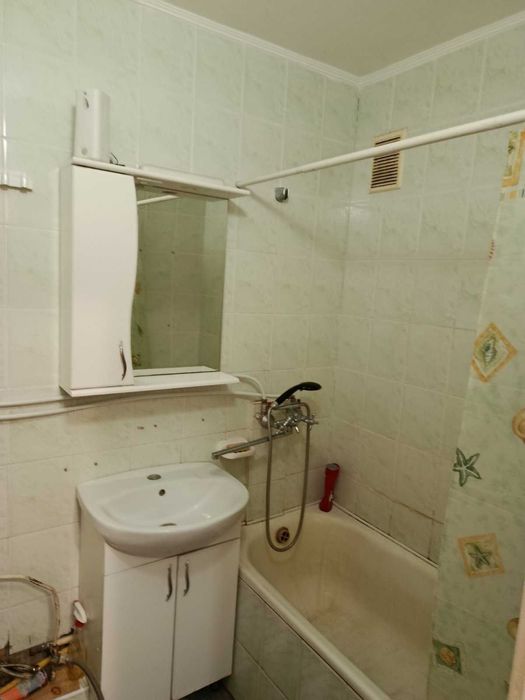 Продам 1 кімн. квартиру 26 кв.м на Водогоні( Оболонь). Шикарне  місце!